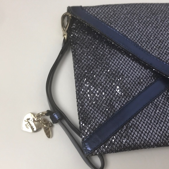 GUESS 7”X10” BLUE SPARKLE ENVELOPE CLUTCH PURSE NW - Picture 5 of 8